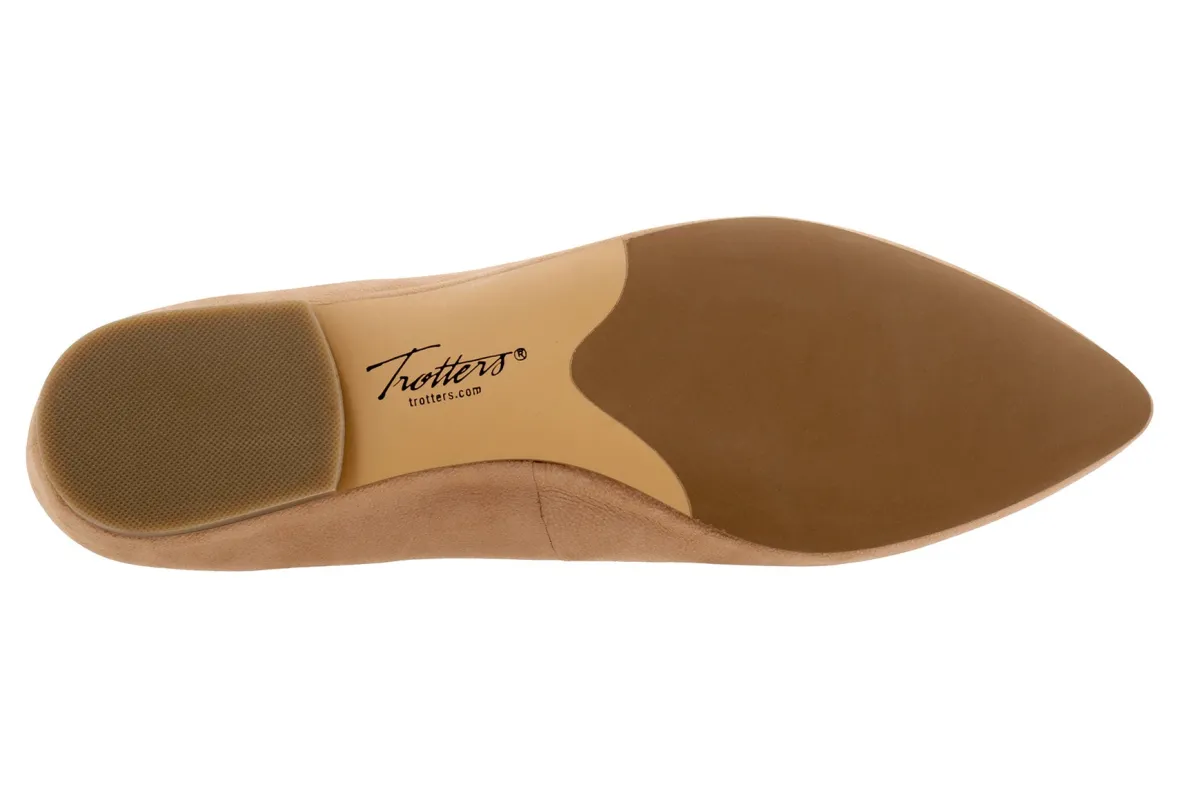 Estee-Trotters Fashion