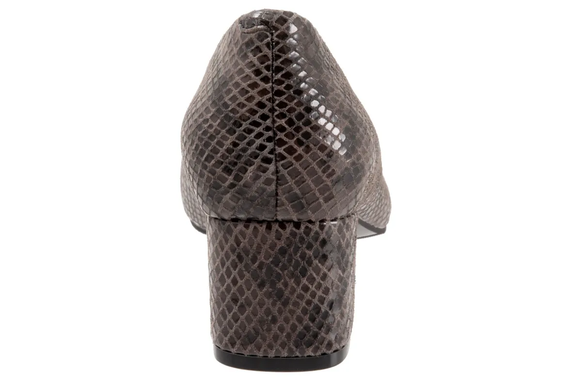 Kari-Trotters Online