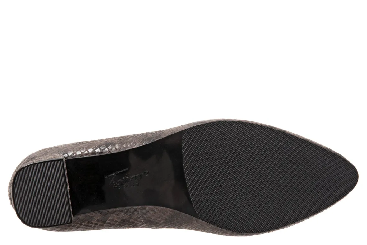 Kari-Trotters Online