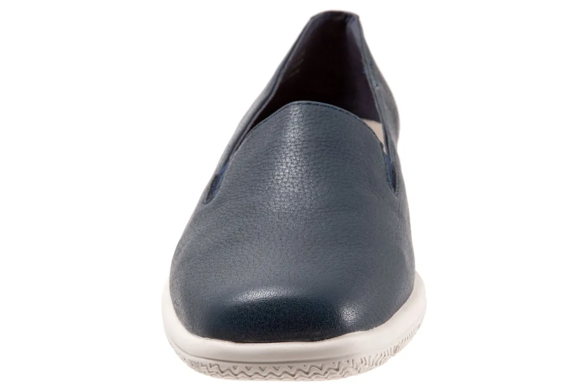 Universal-Trotters Online