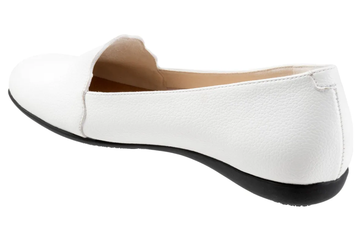 Sage-Trotters Fashion