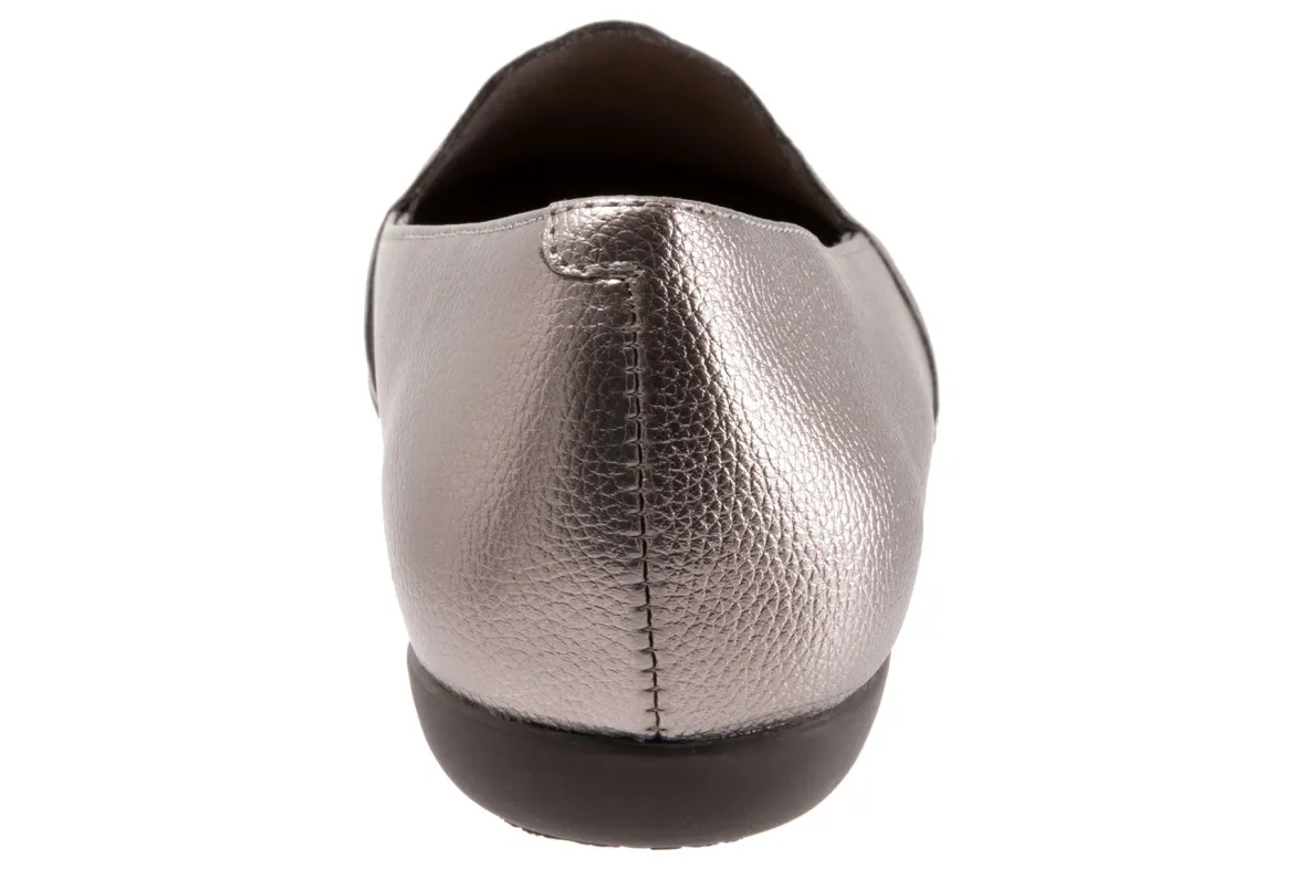 Sage-Trotters Fashion