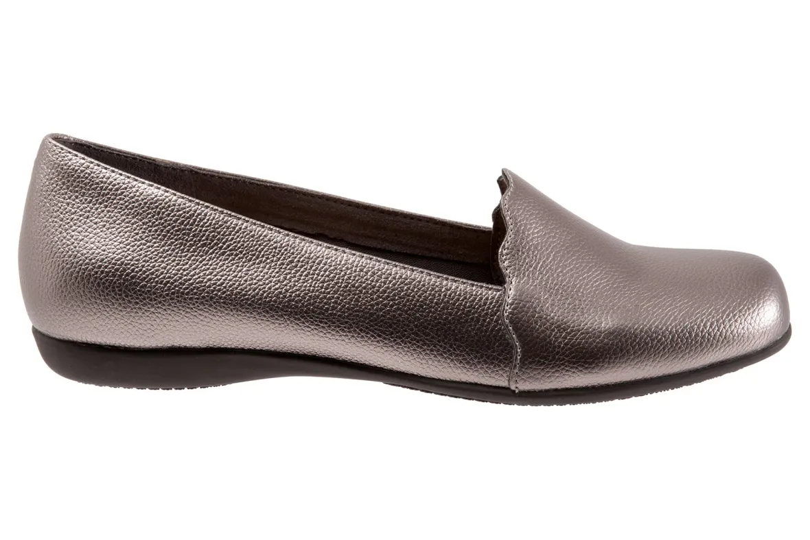 Sage-Trotters Fashion