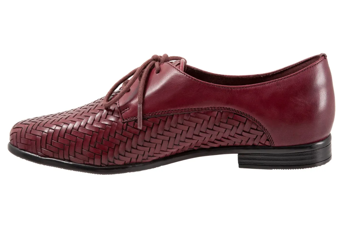 Lizzie Herringbone-Trotters New