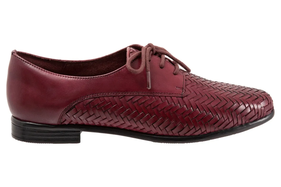 Lizzie Herringbone-Trotters New