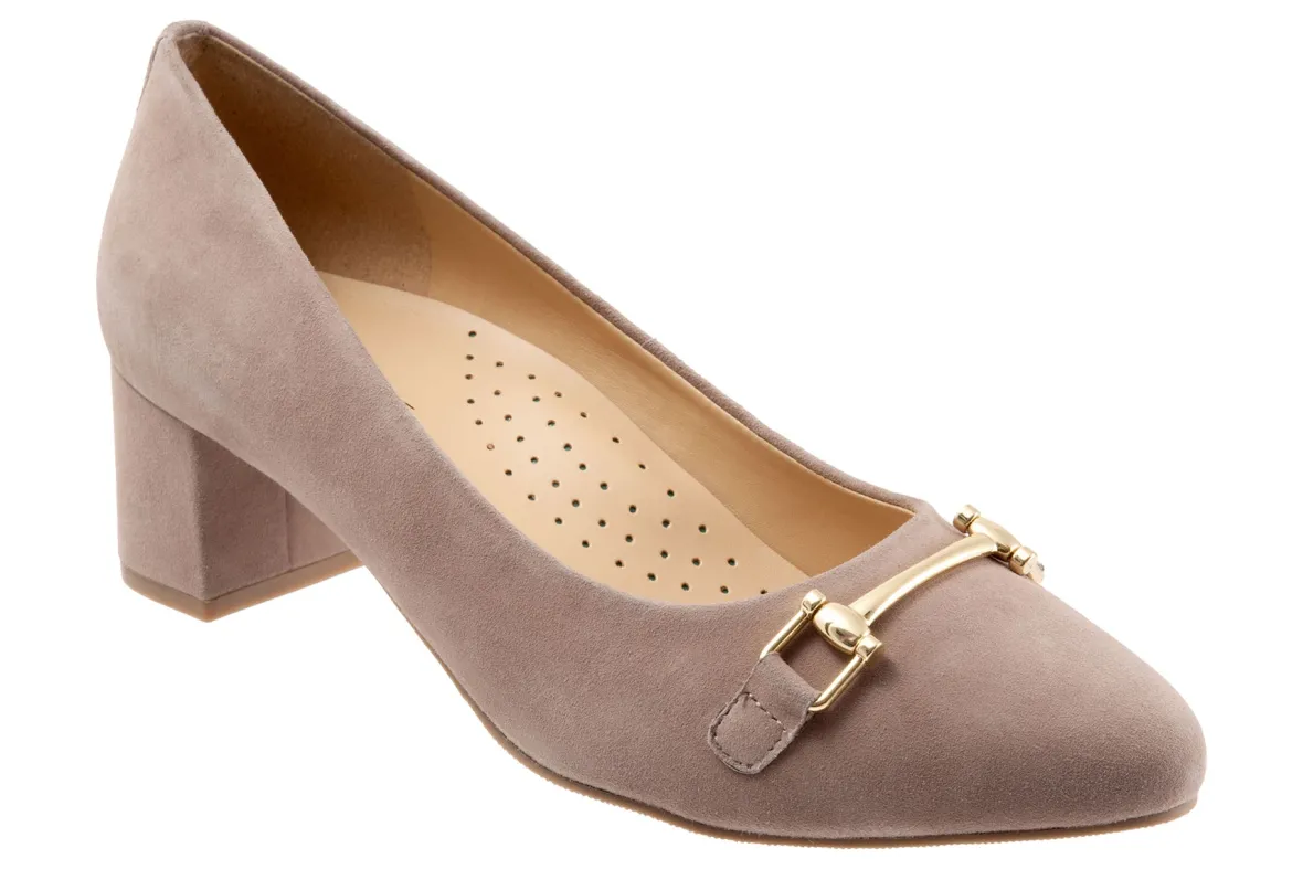 Kenzie-Trotters Fashion