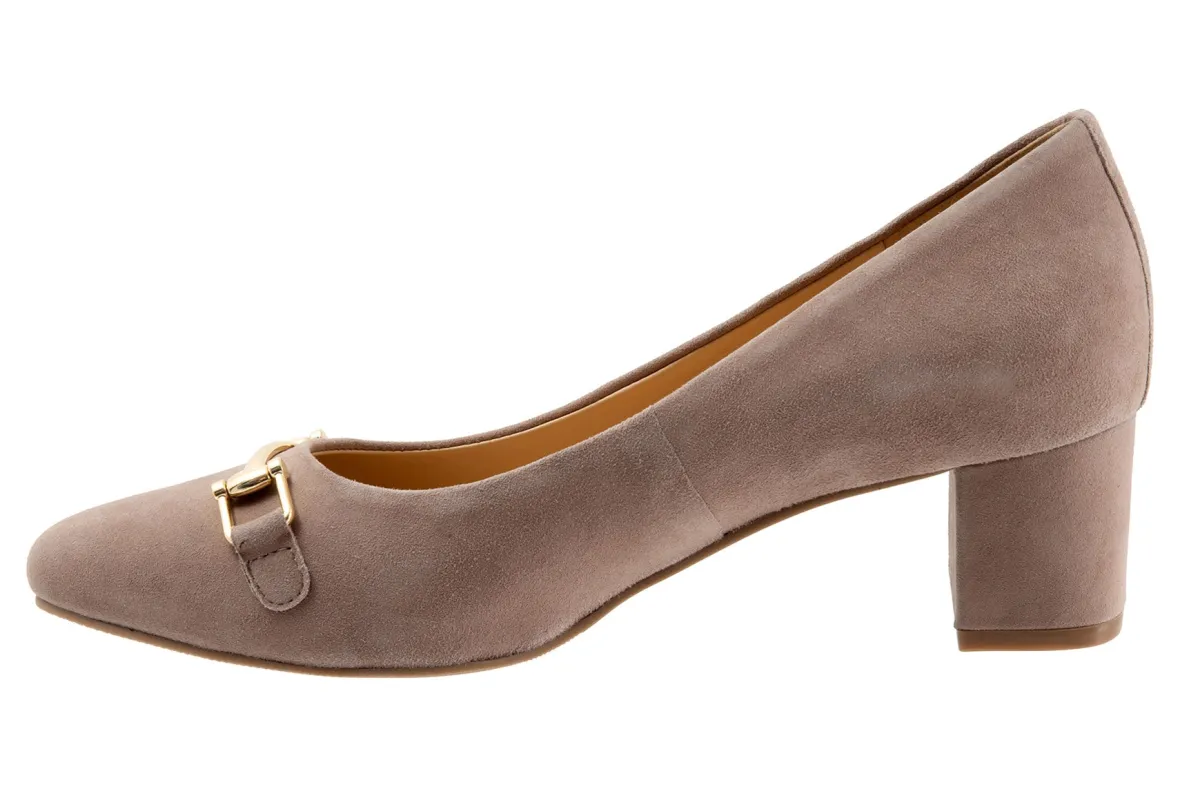 Kenzie-Trotters Fashion