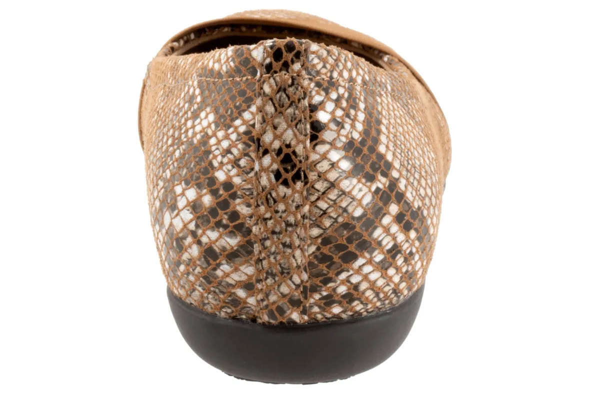 Samantha-Trotters Online