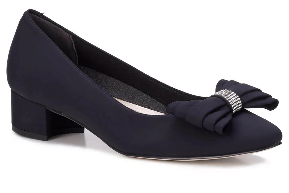 Hollie-Ros Hommerson Discount