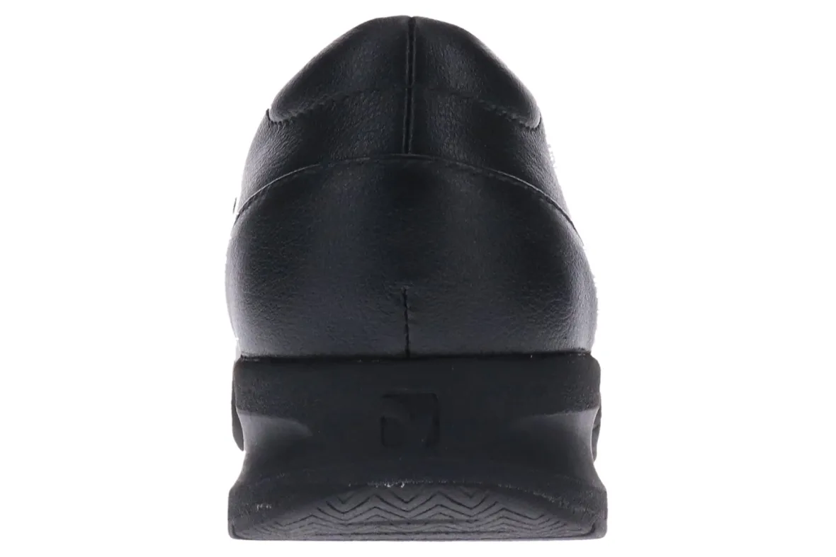 Panama-Revere Outlet