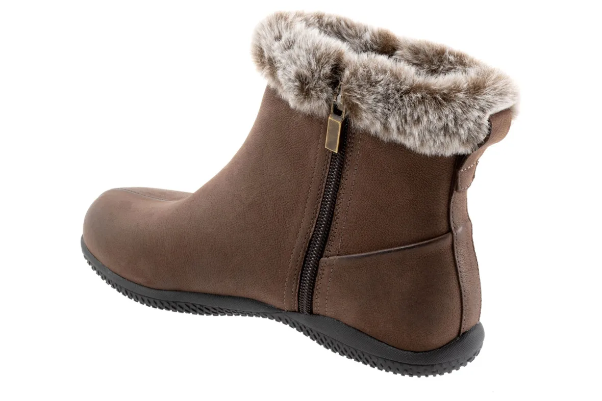 Helena-Softwalk Outlet