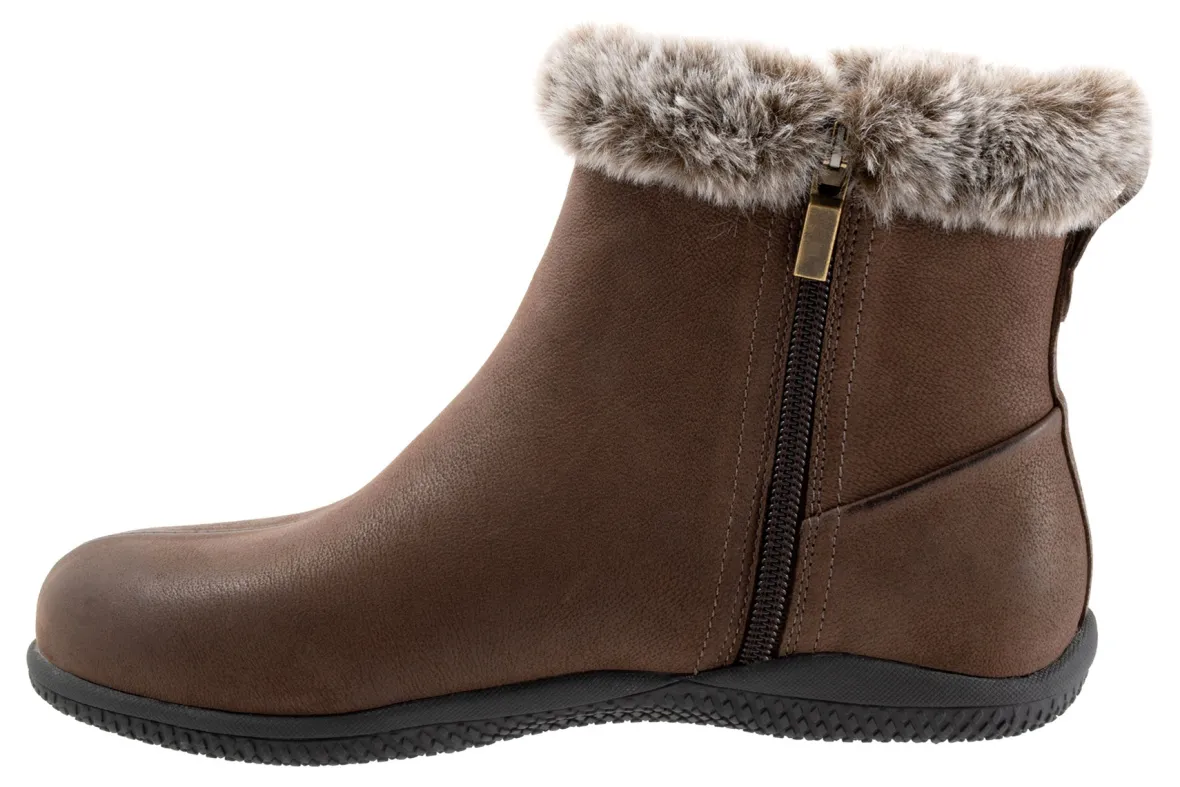 Helena-Softwalk Outlet