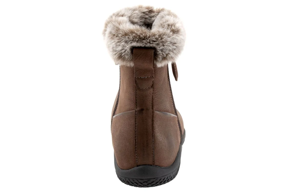 Helena-Softwalk Outlet