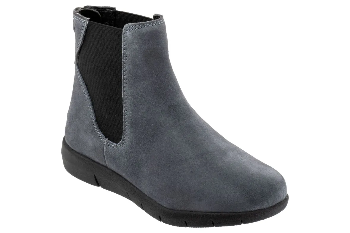 Albany-Softwalk Outlet