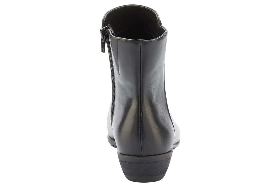 Elsie-Ros Hommerson Hot