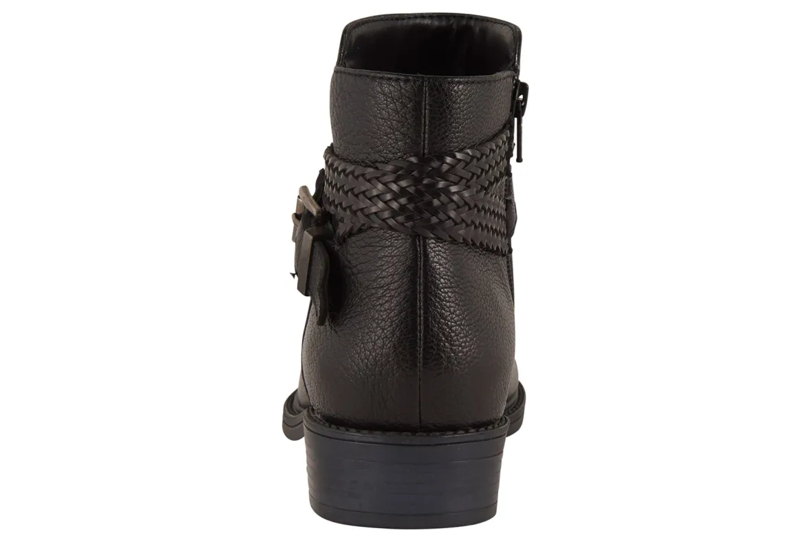 Skip-David Tate Fashion