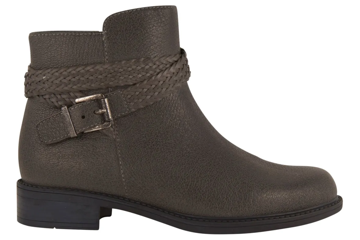 Skip-David Tate Clearance