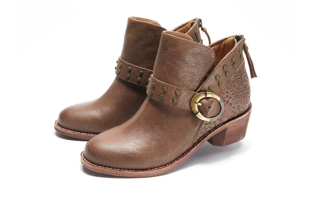 Melania-Halsa Footwear New