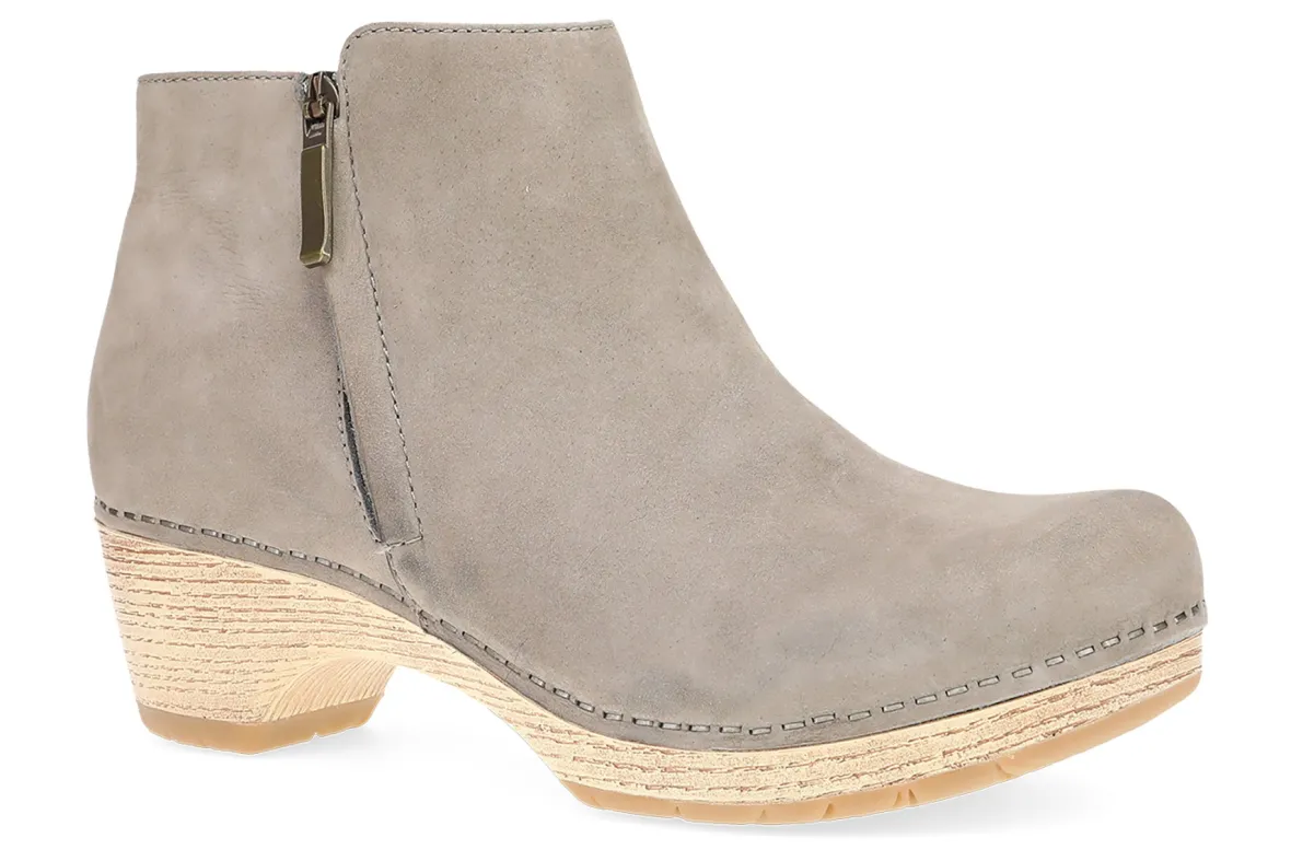 Lizanne-Dansko Clearance