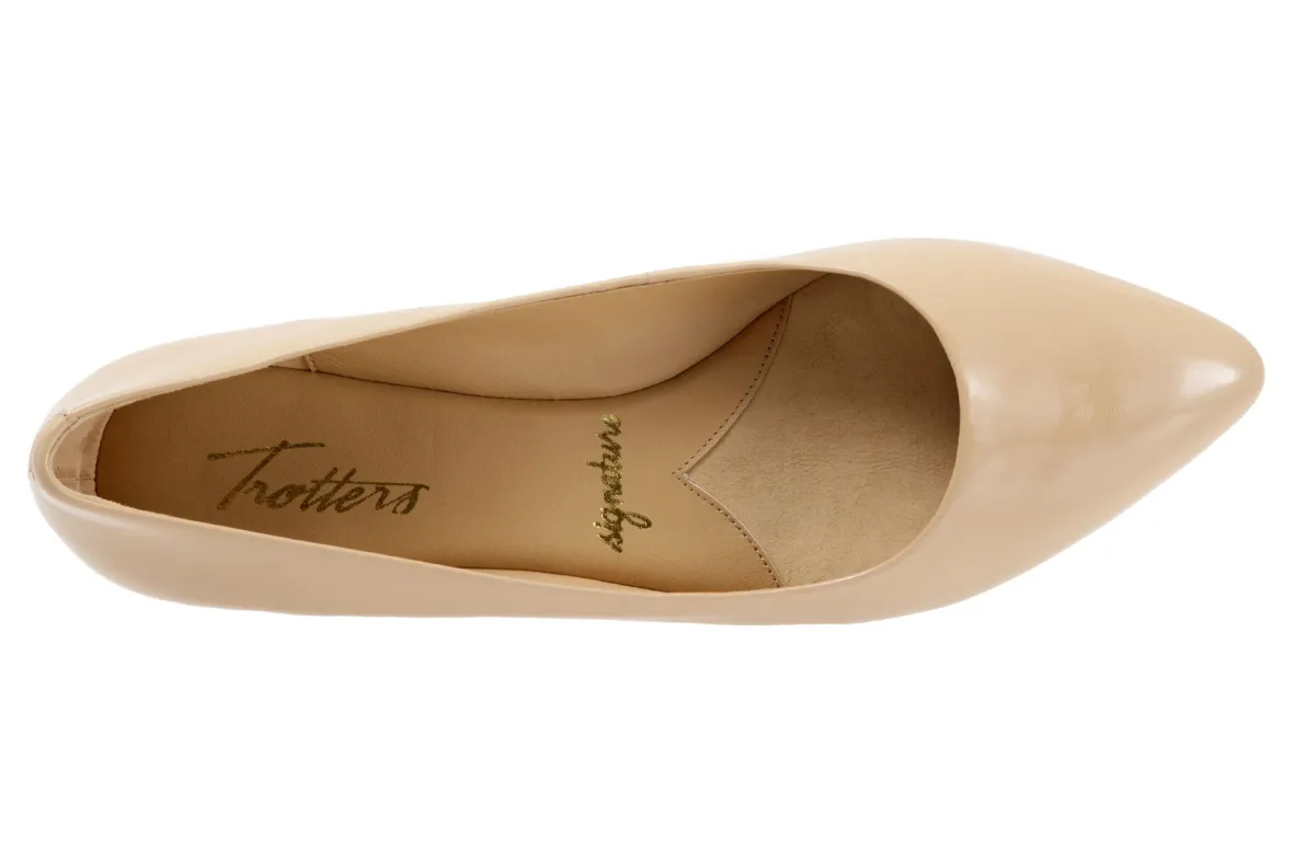 Estee-Trotters Fashion