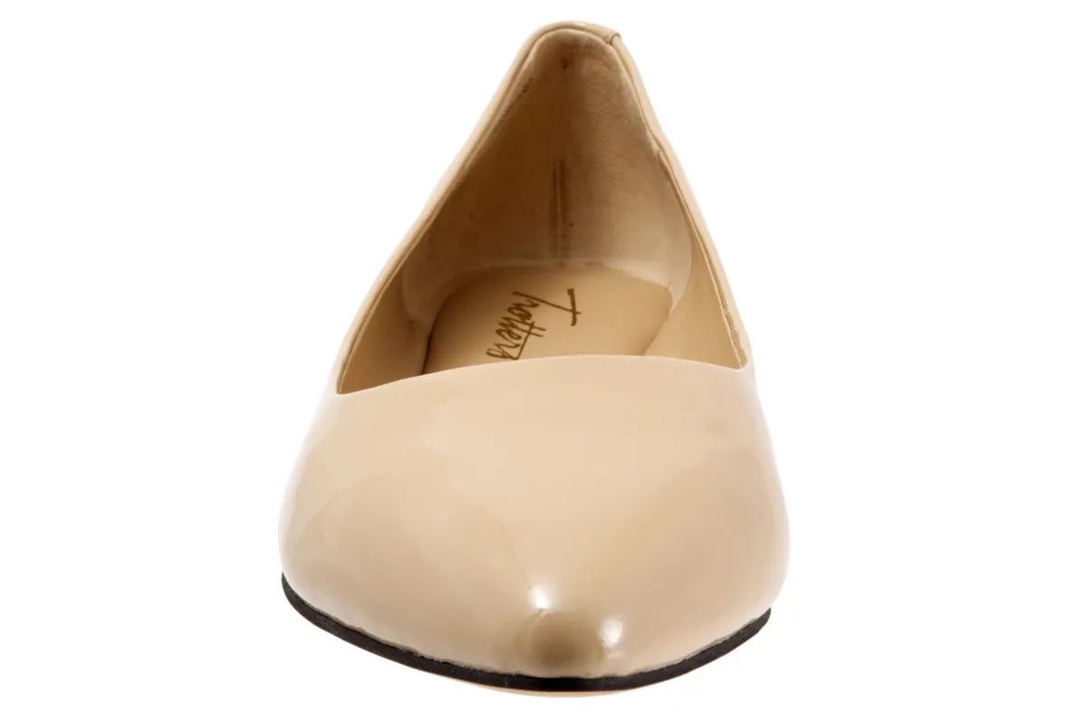 Estee-Trotters Fashion