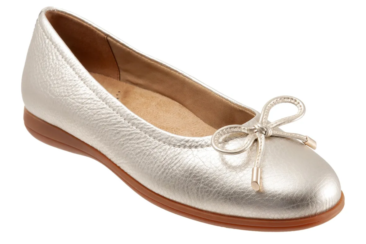 Dellis-Trotters Sale