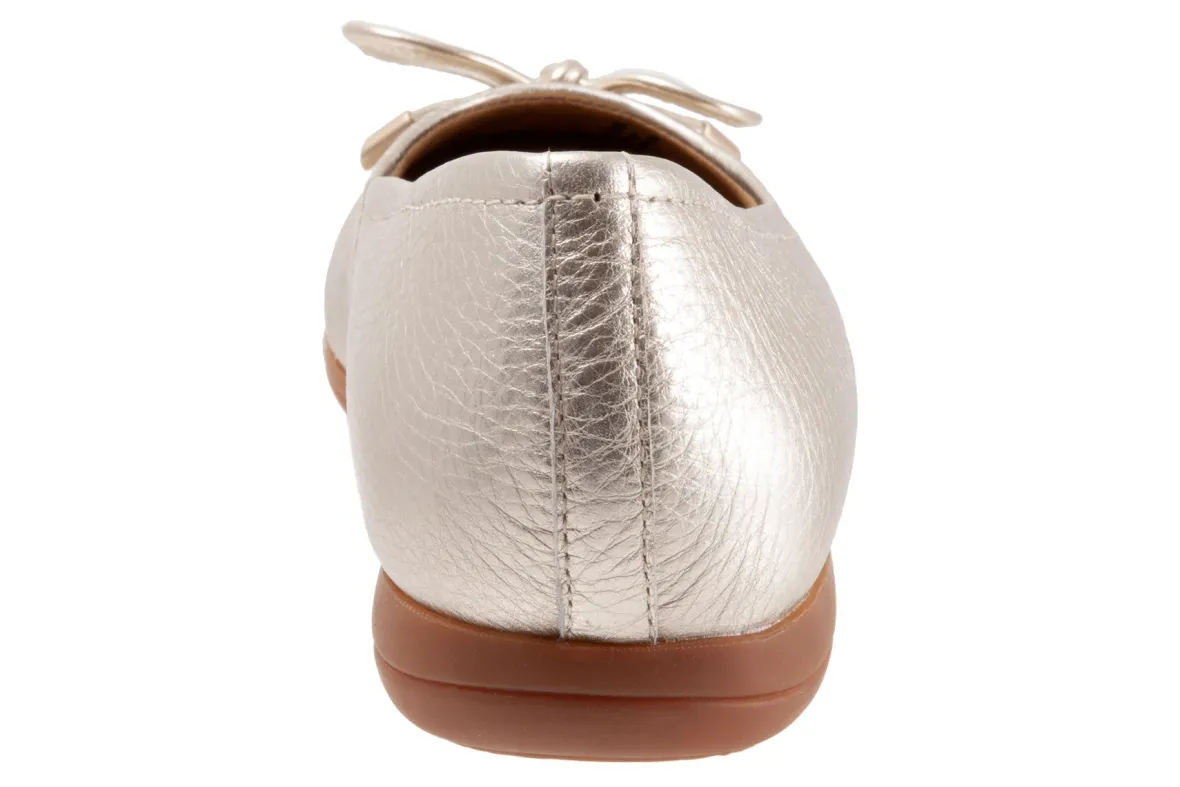 Dellis-Trotters Sale