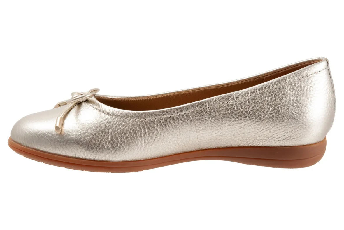 Dellis-Trotters Sale