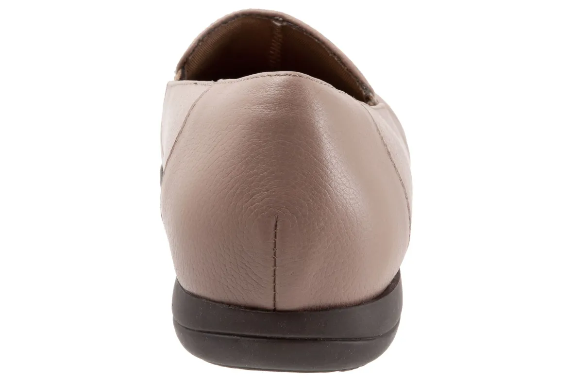 Deanna-Trotters Outlet