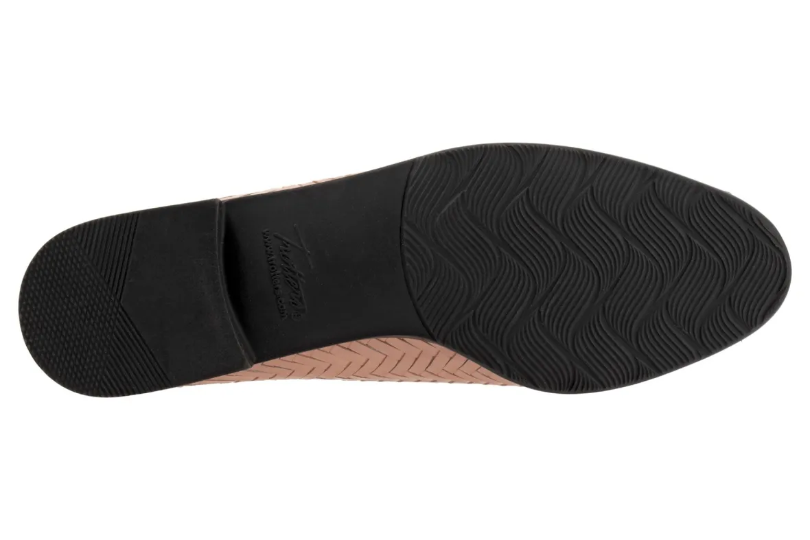 Liz III-Trotters Discount