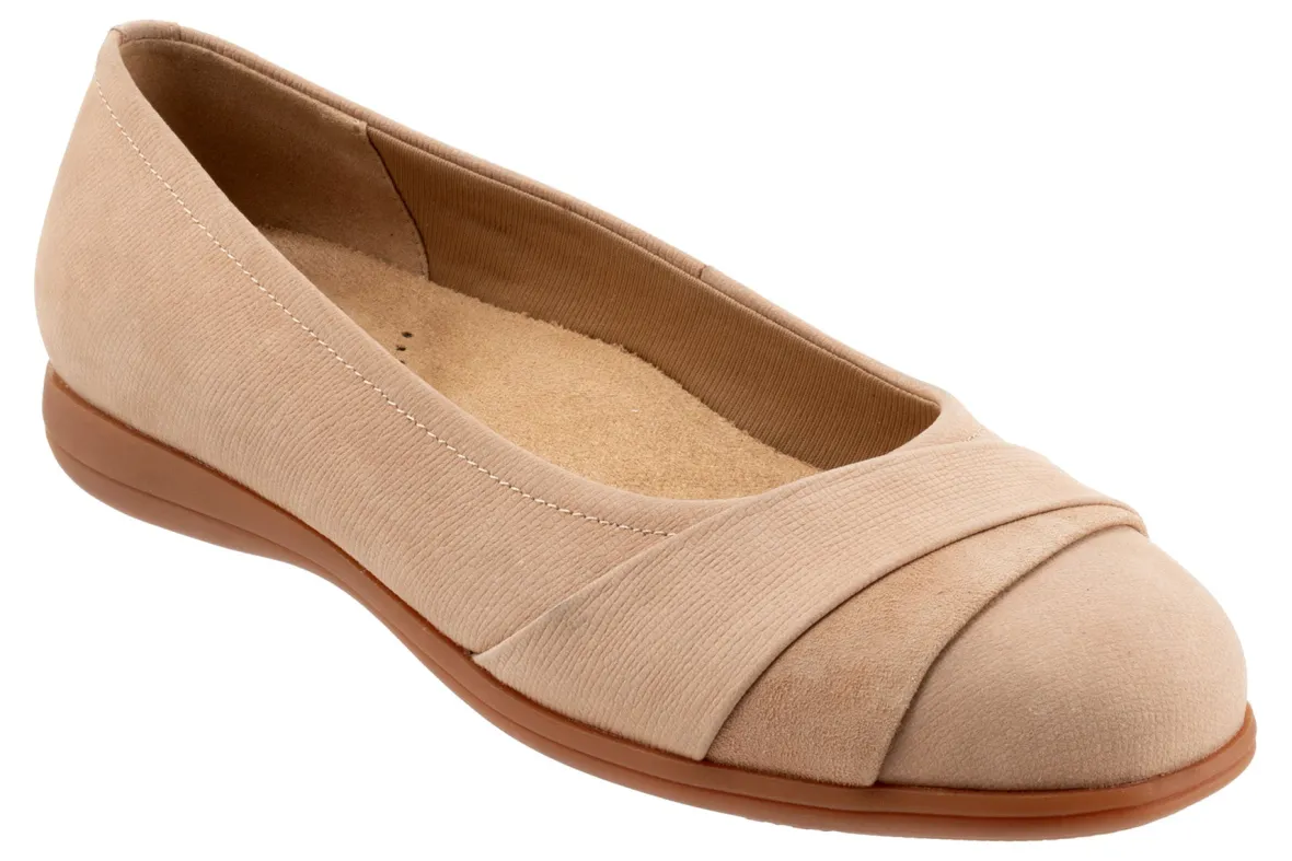 Danni-Trotters Fashion