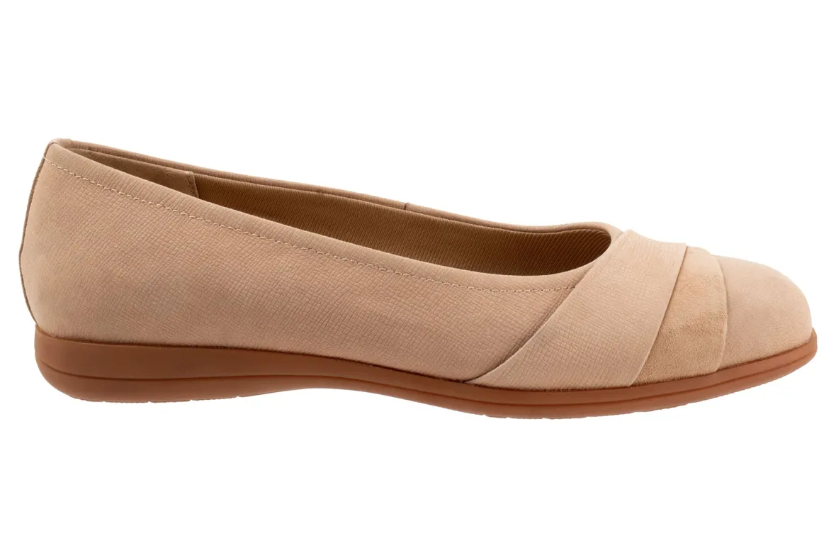 Danni-Trotters Fashion