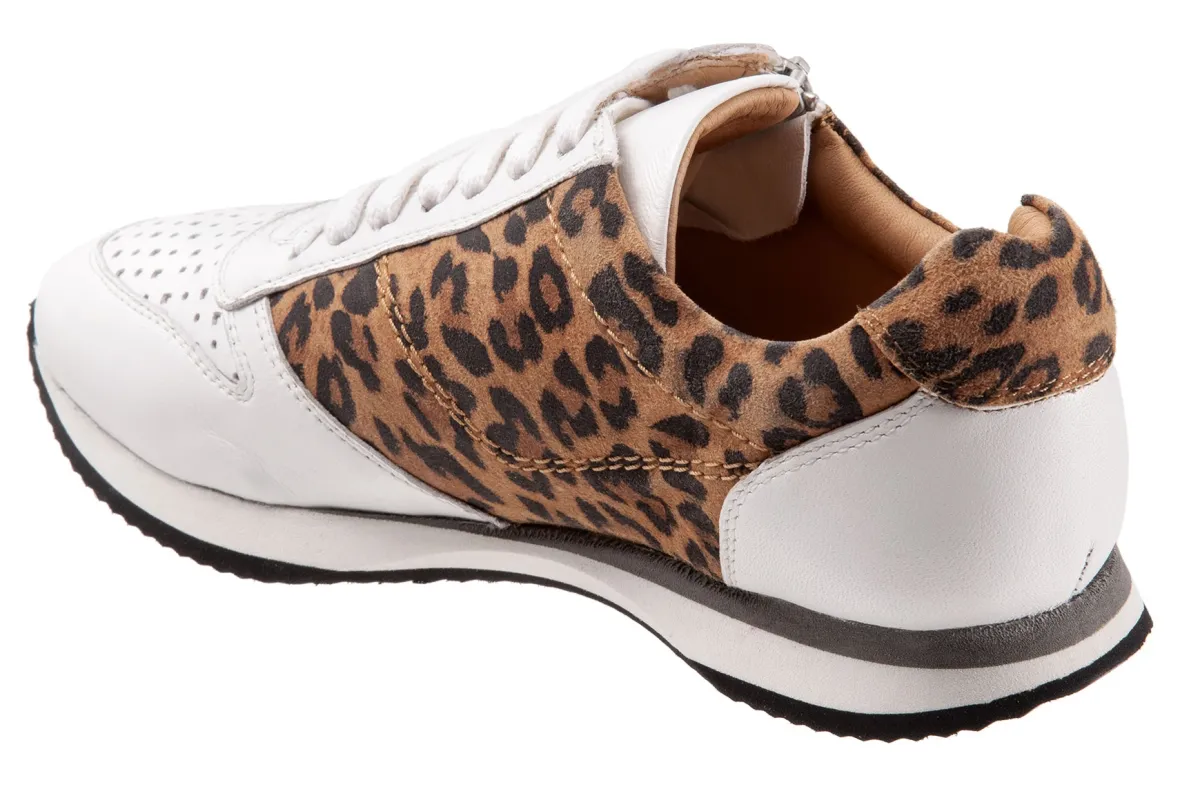 Infinity-Trotters Best