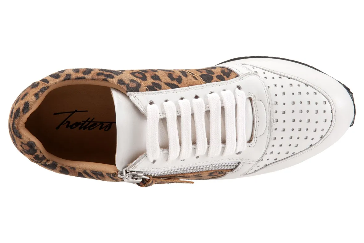 Infinity-Trotters Best