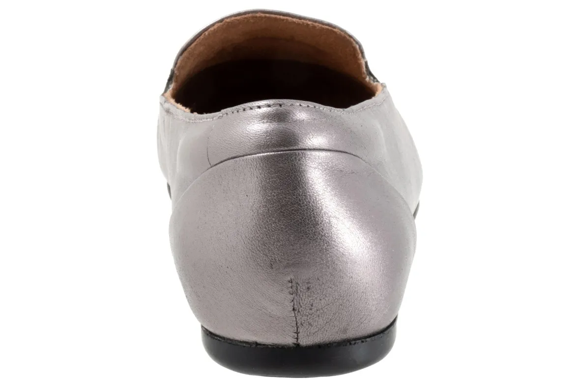 Shelby-Softwalk Outlet