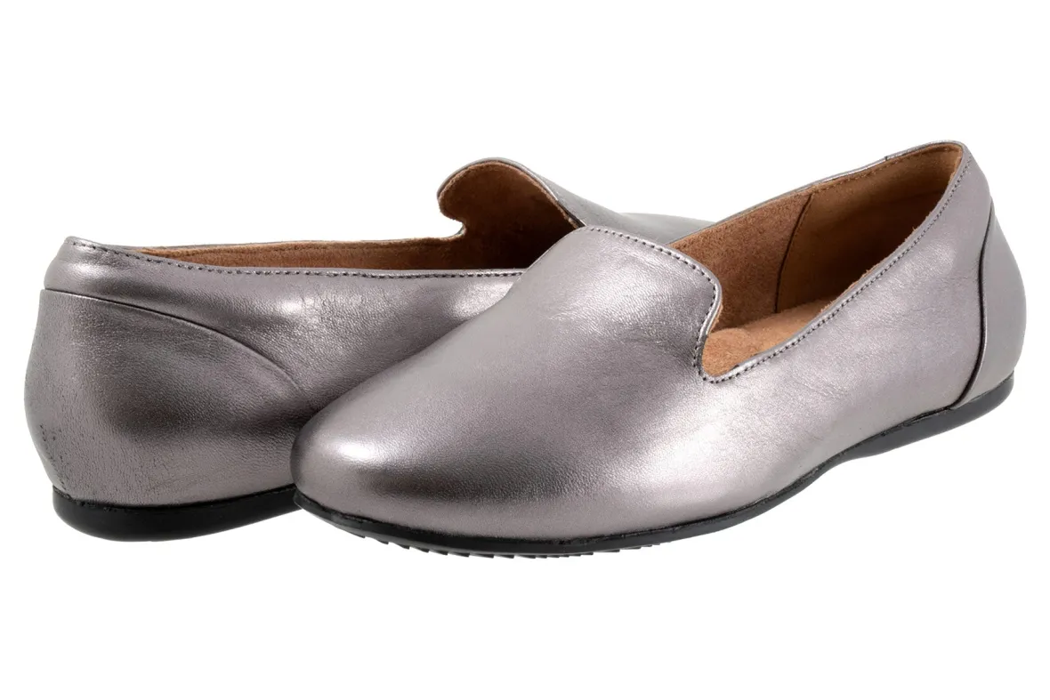 Shelby-Softwalk Outlet