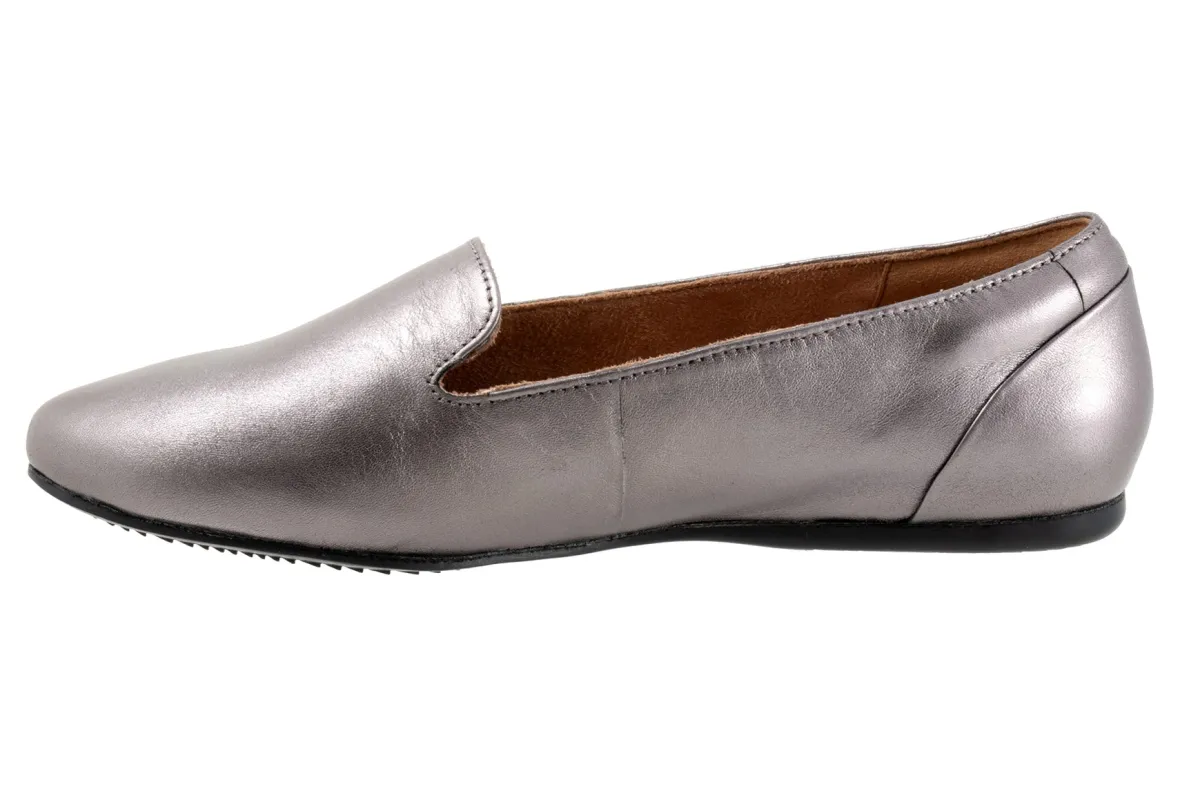 Shelby-Softwalk Outlet