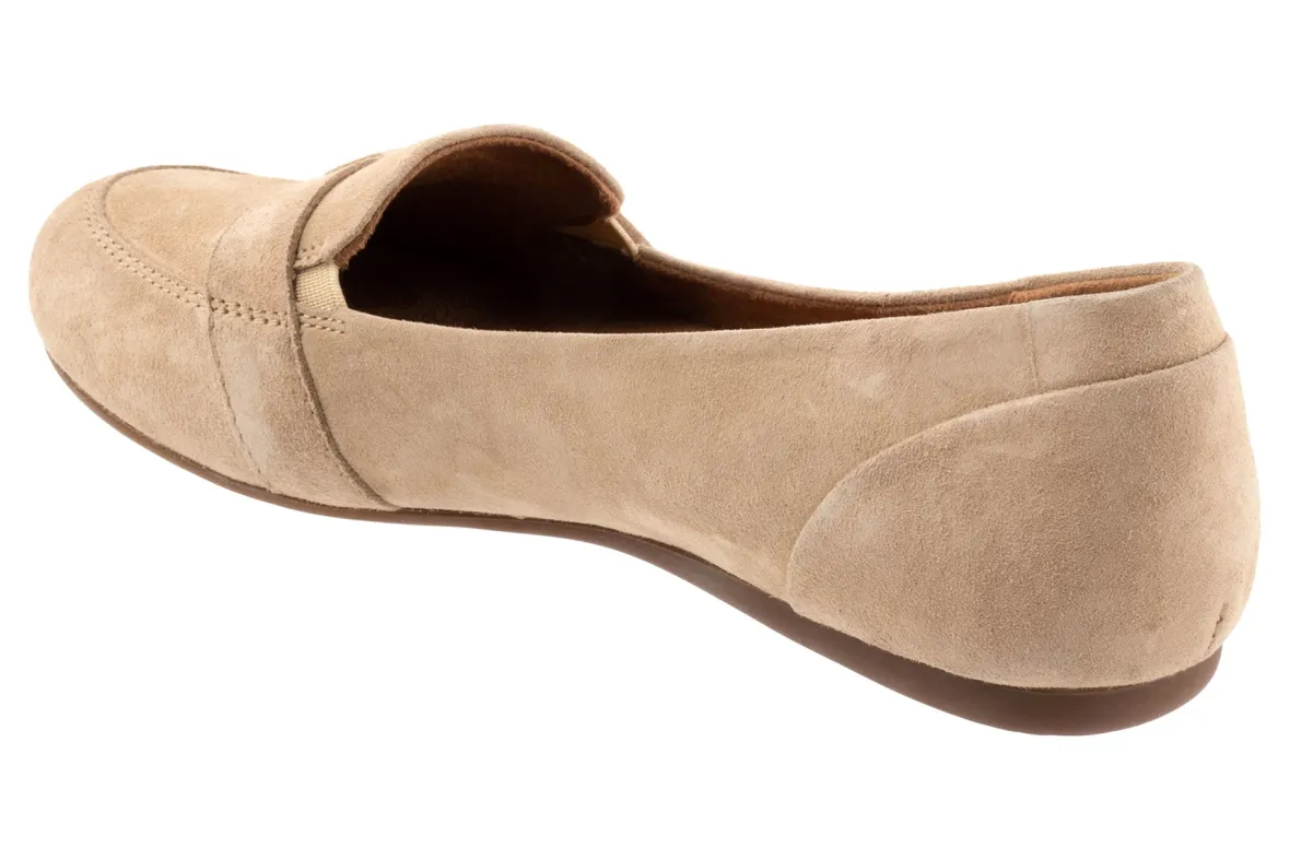 Serra-Softwalk Clearance