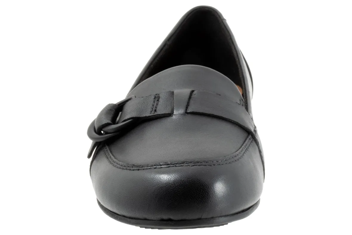 Serra-Softwalk Clearance