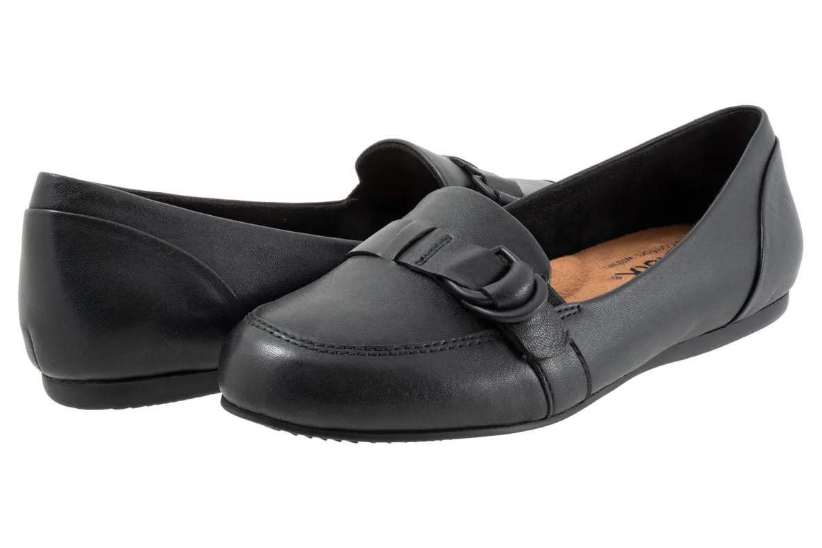 Serra-Softwalk Clearance