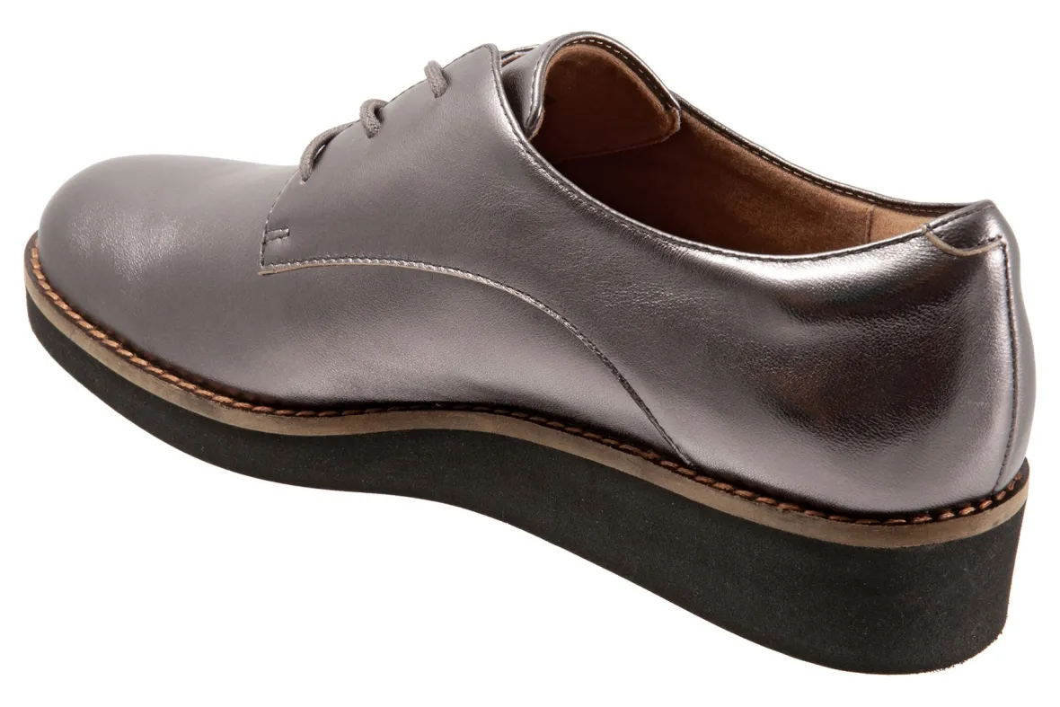 Willis-Softwalk Fashion