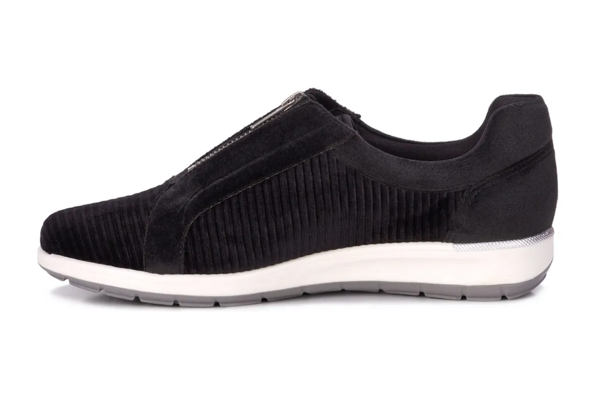 Oliver-Ros Hommerson New