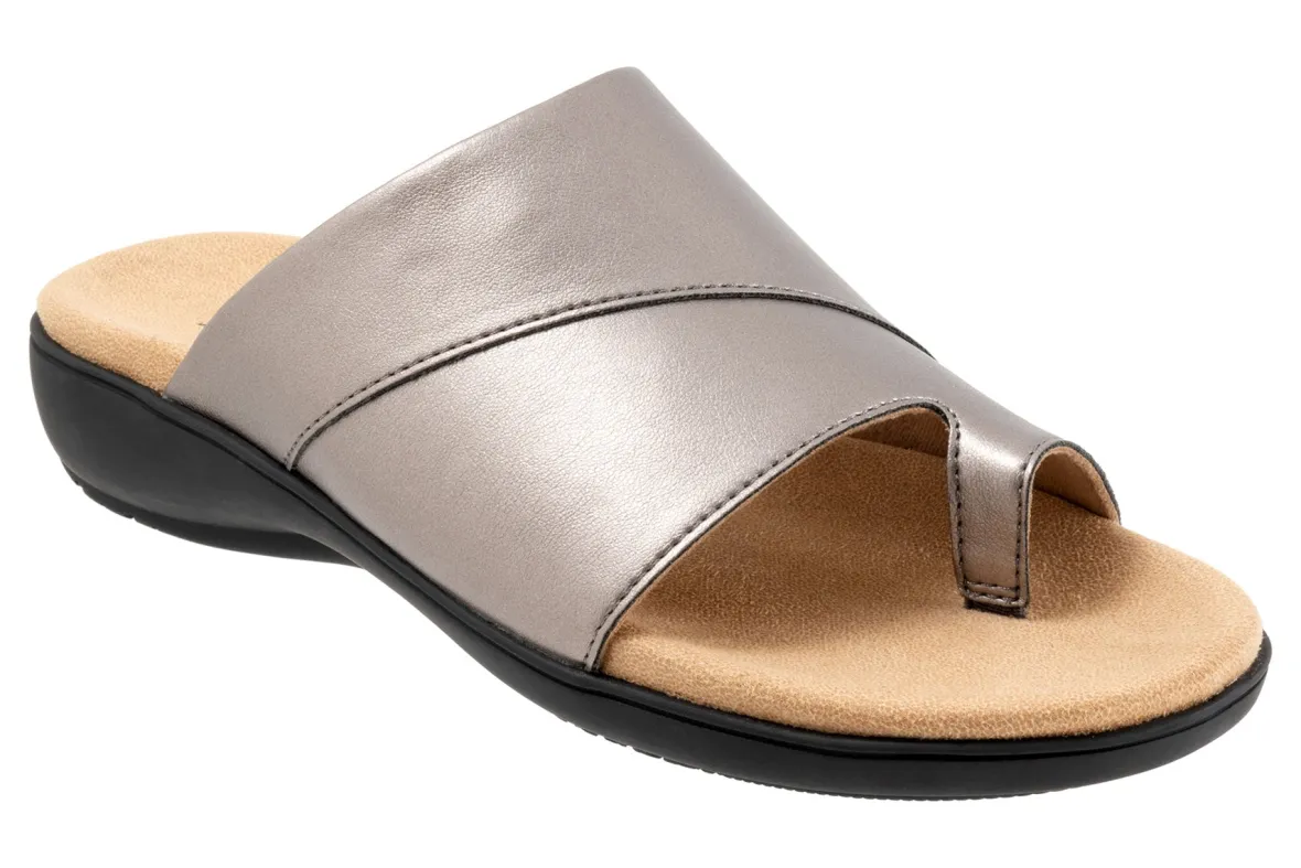 Regina-Trotters Clearance