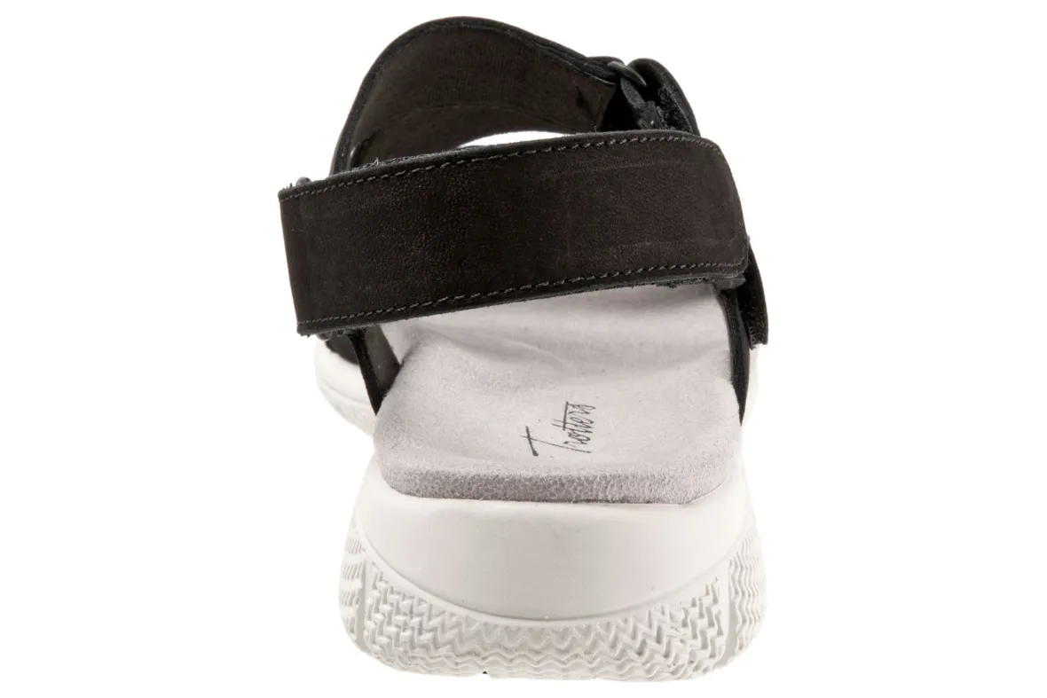 Tatia-Trotters Online