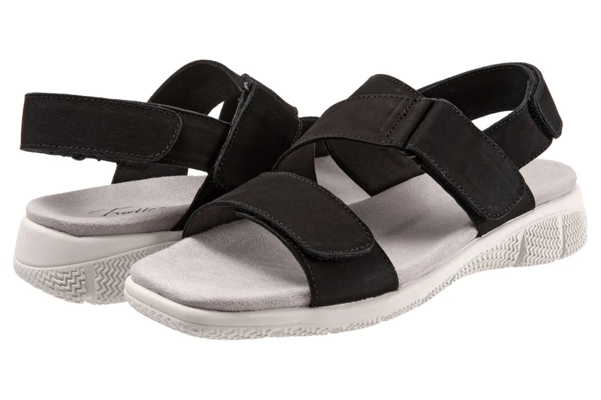 Tatia-Trotters Online