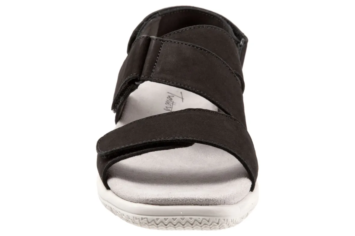 Tatia-Trotters Online