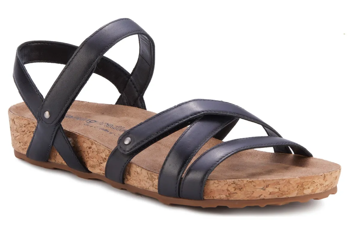 Pool-Walking Cradles Fashion