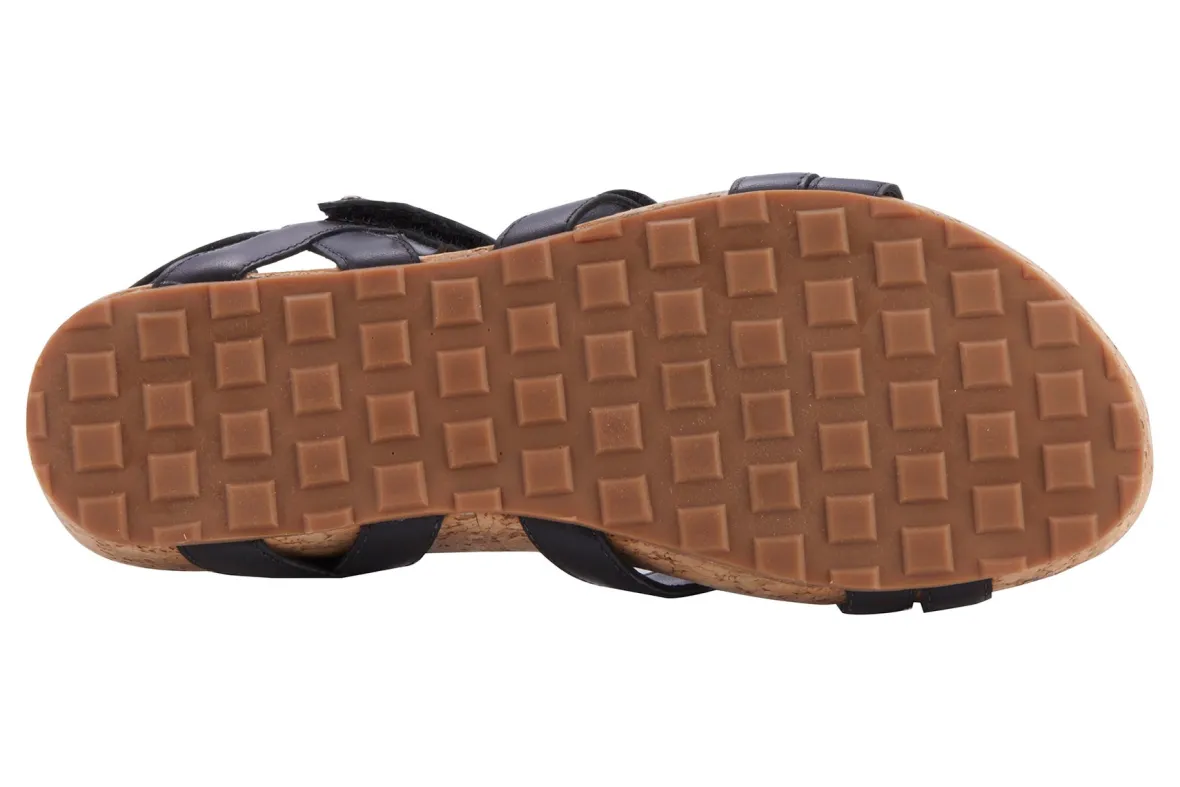 Pool-Walking Cradles Fashion