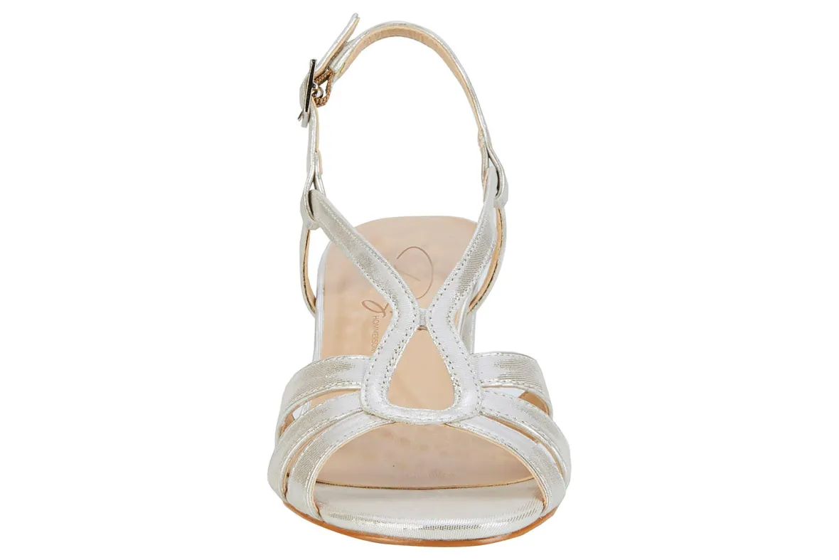 Leandra-Ros Hommerson Hot