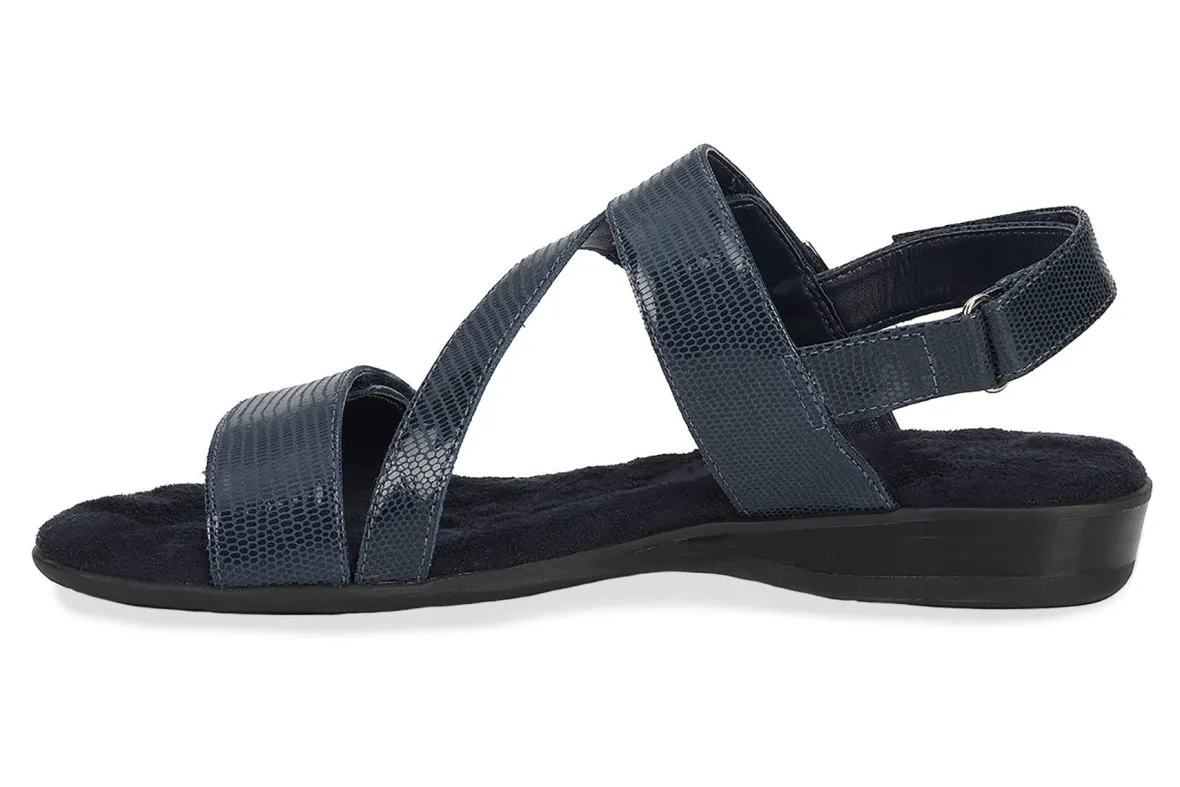 Chloe-Ros Hommerson Online